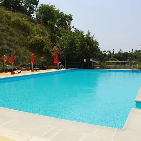 Hotel Selwo - Animal Park Tickets Included