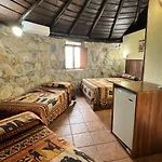 Hotell Selwo - Animal Park Tickets Included 3*